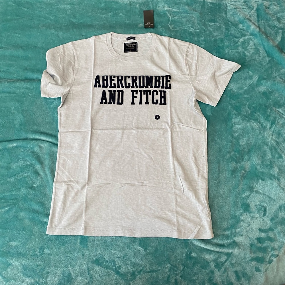 Abercrombie & Fitch Men’s Light Blue Crewneck T-shirt